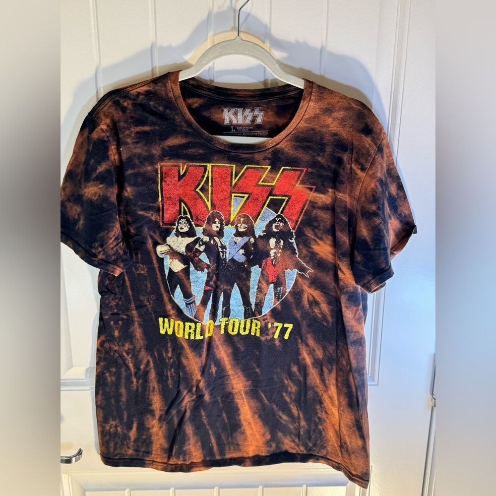Custom Bleach Dye KISS Tee Men’s Large